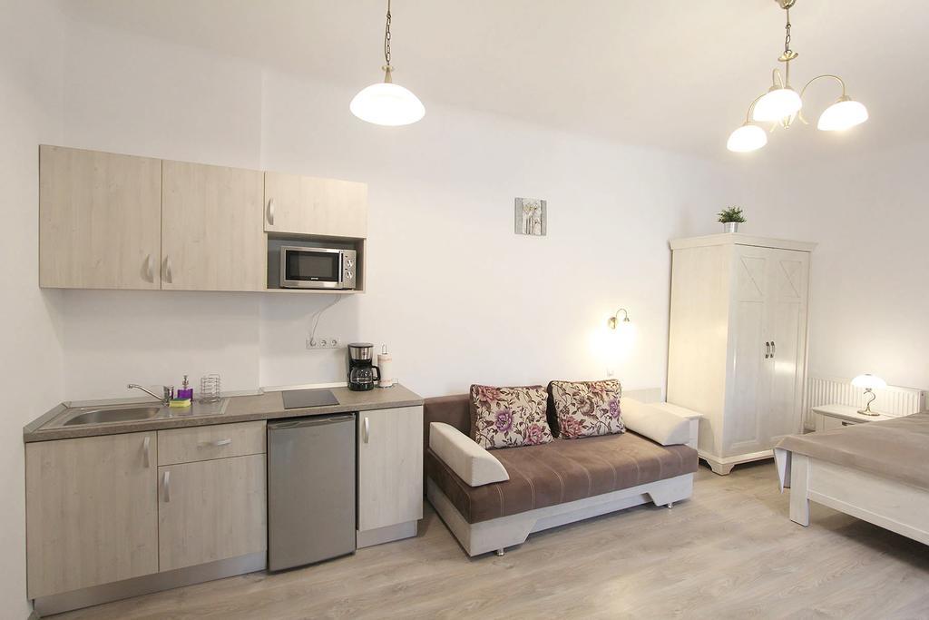Central Parc Studios Сибиу Экстерьер фото