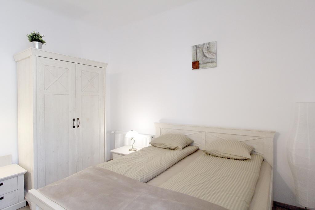Central Parc Studios Сибиу Экстерьер фото